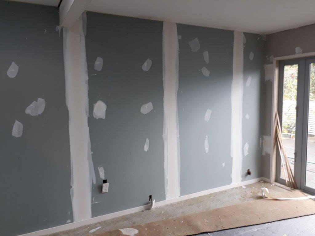 Wall skim coating, Level 2