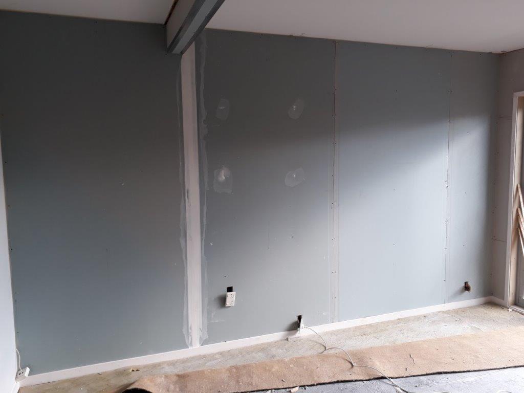 Wall skim coating, Level 1 and 2